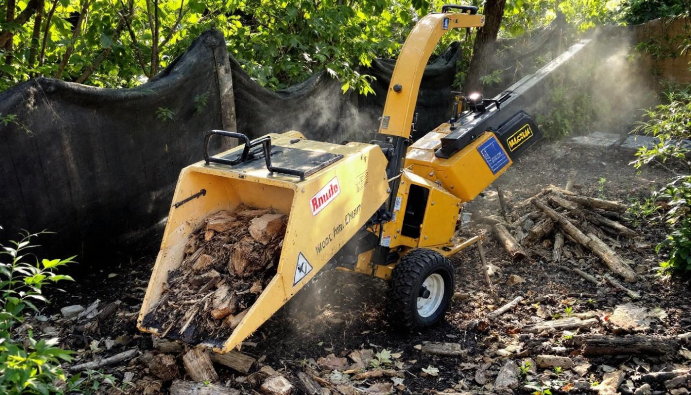 Comment choisir le broyeur à bois idéal pour votre jardin ?